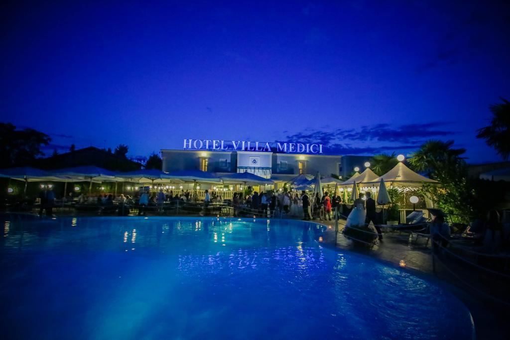 Hotel Villa Medici Rocca San Giovanni Luaran gambar