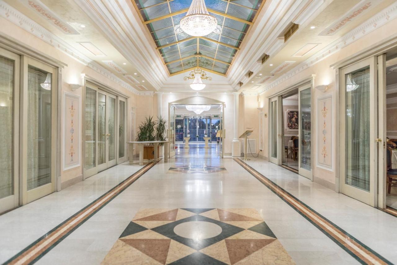 Hotel Villa Medici Rocca San Giovanni Luaran gambar