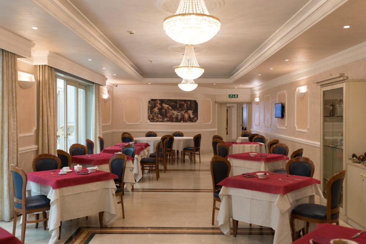 Hotel Villa Medici Rocca San Giovanni Luaran gambar