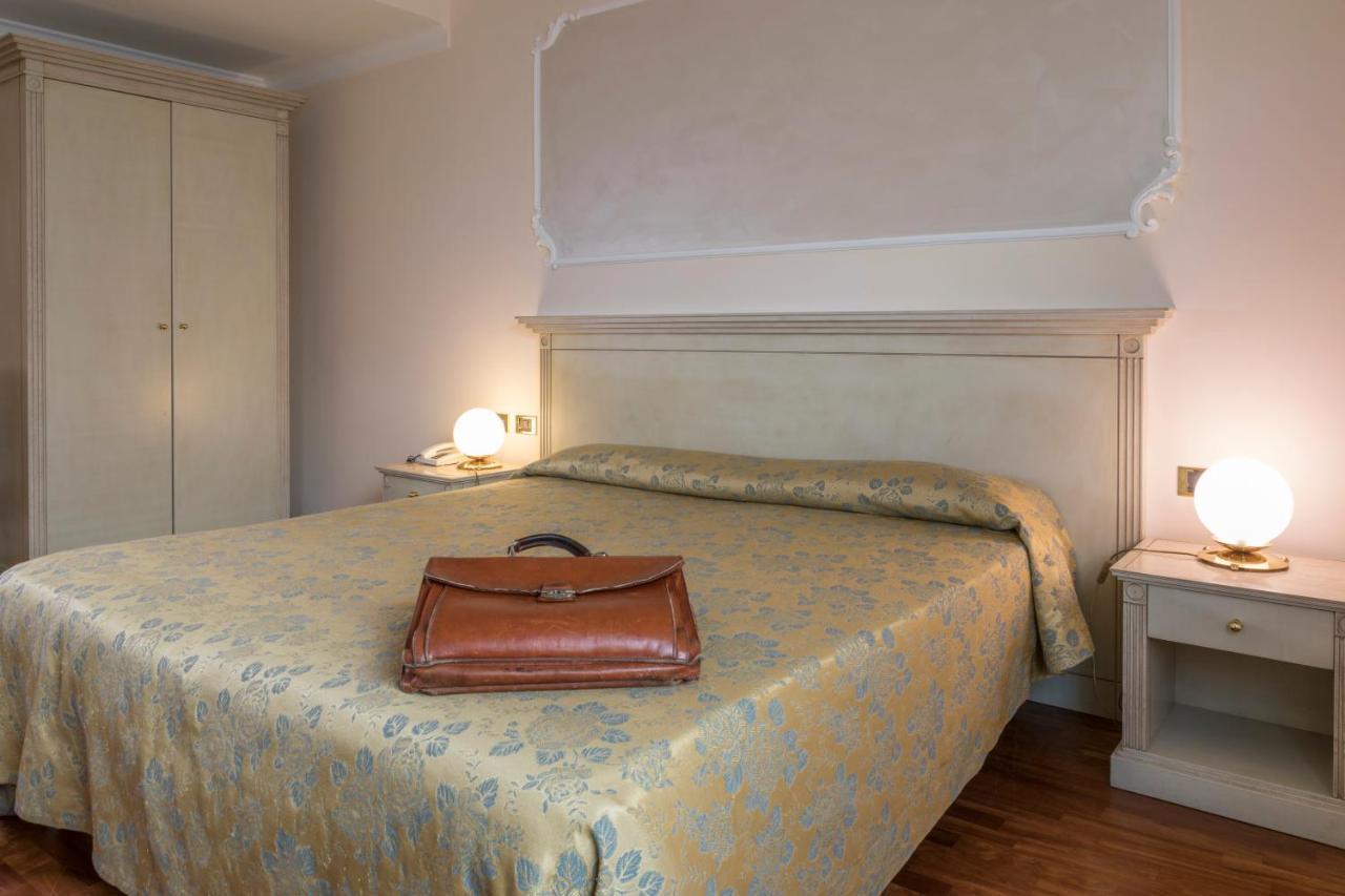 Hotel Villa Medici Rocca San Giovanni Luaran gambar