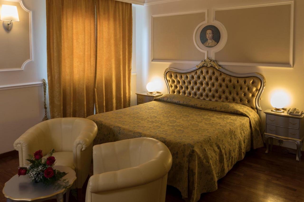 Hotel Villa Medici Rocca San Giovanni Luaran gambar