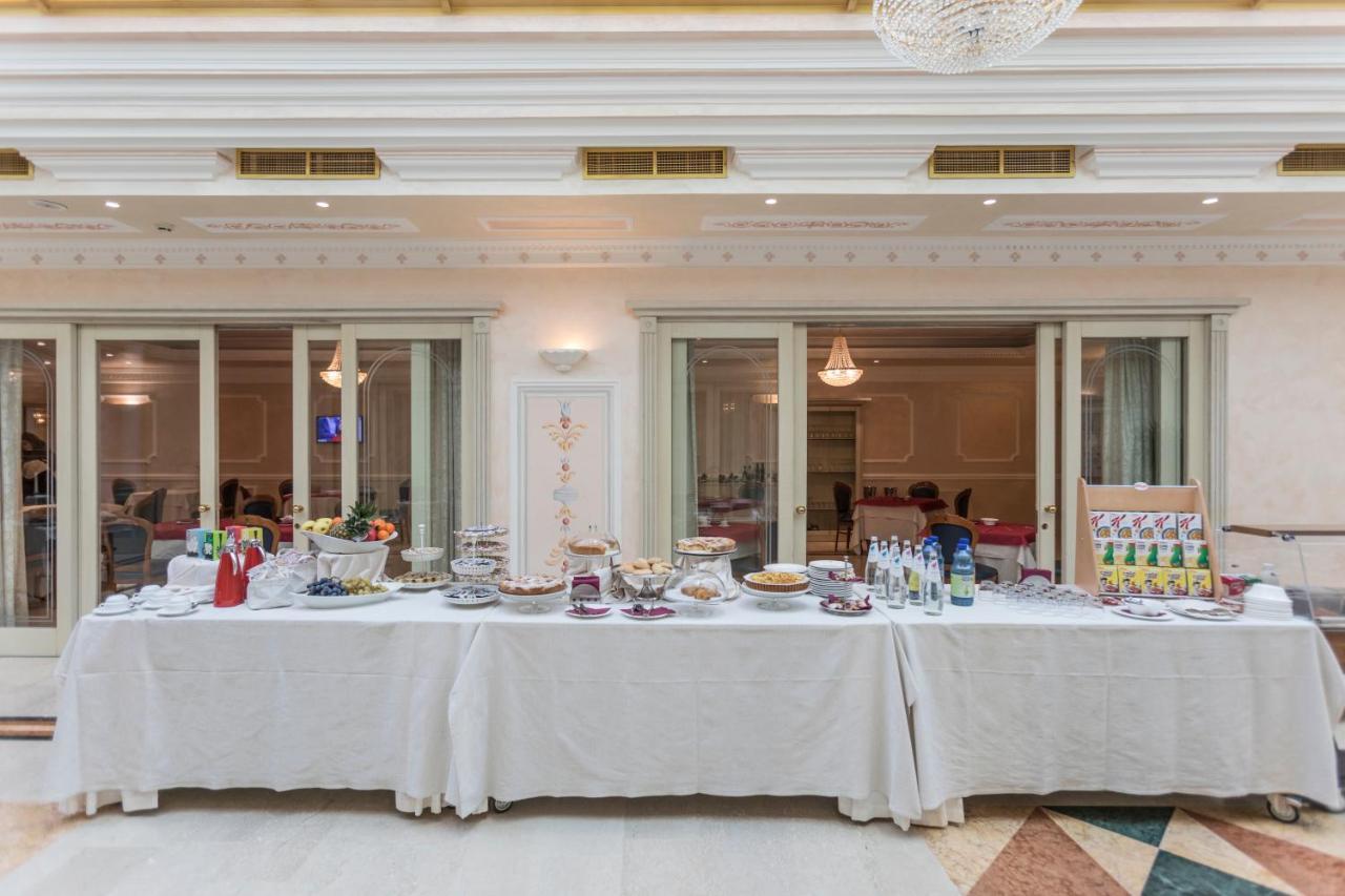 Hotel Villa Medici Rocca San Giovanni Luaran gambar